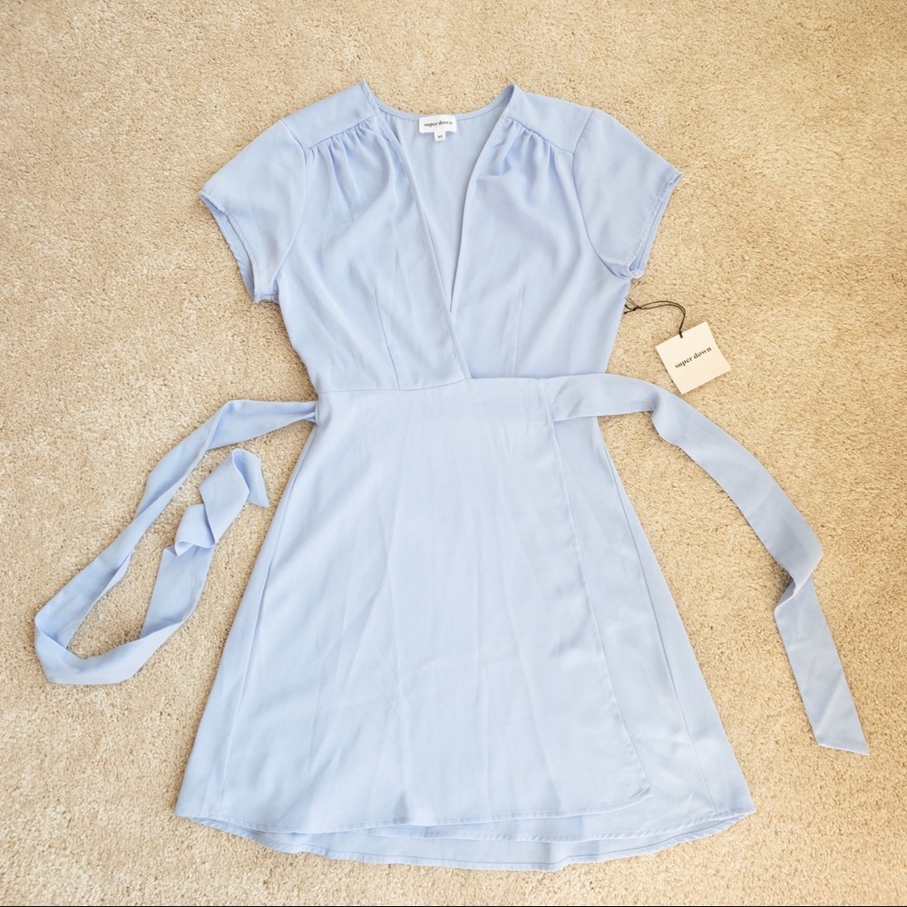 💙 NWT superdown Kaia Wrap Dress in Periwinkle